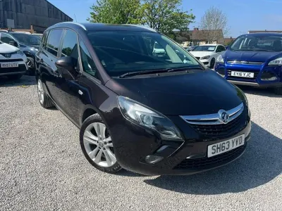 Usado Vauxhall Zafira Tourer SRi 130 HP (95 kW) 2014 Monovolume