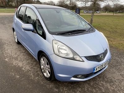 Begagnad Honda Jazz EX 100 HK (73 kW) 2009 Blå Halvkombi