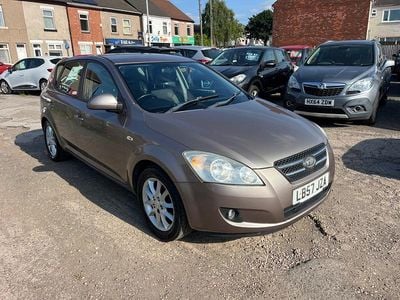 Bronze Used 2007 Kia Ceed Hatchback | £1,195 (Super price)