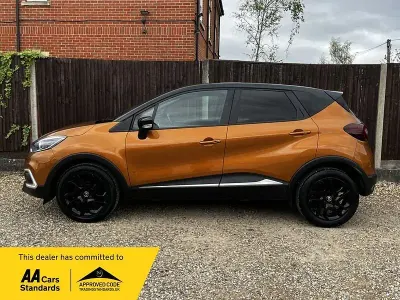 Używany Renault Captur Iconic 90 KM (66 kW) 2019 Pomarańczowy SUV