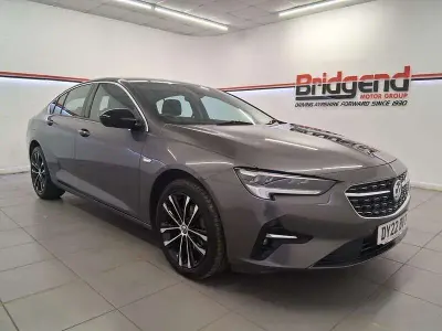 Used Vauxhall Insignia Edition 122 HP (89 kW) 2022 Grey Hatchback