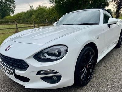 White Used 2016 Fiat 124 Spider Lusso Plus Cabriolet | £11,995 (Fair price)