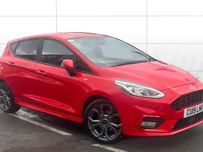 Usado Ford Fiesta ST-Line X 140 CV (102 kW) 2019 Rojo Utilitario