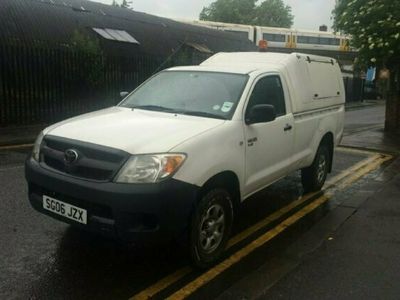 used Toyota HiLux 2.4