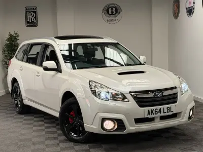 Used Subaru Outback 2014 White Estate