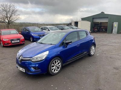 Used Renault Clio IV Dynamique 2018 Blue Hatchback