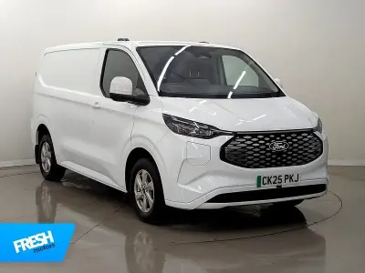 Begagnad Ford Transit Limited 100 kW (136 HK) 2025 Vit Van