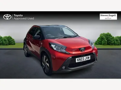 Used Toyota Aygo X 72 HP (52 kW) 2023 Red SUV