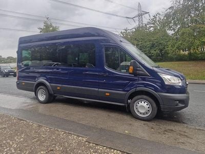 Blue Used 2015 Ford Transit Trend MPV | £12,000 (Fair price)