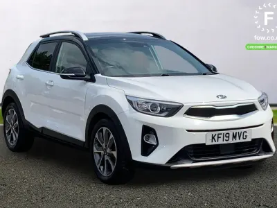 Used Kia Stonic Advance 120 HP (88 kW) 2019 White SUV