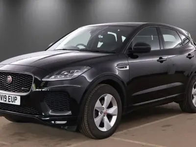 Usado Jaguar E-Pace R-Dynamic 150 HP (110 kW) 2019 Preto SUV