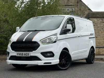 Usado Ford Transit Custom Limited 130 HP (95 kW) 2018 Branco Van