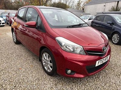 Used Toyota Yaris Multidrive S 101 HP (74 kW) 2012 Red Hatchback