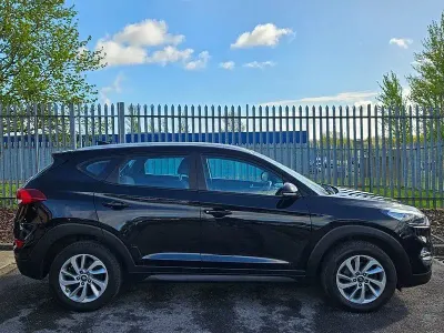 Usado Hyundai Tucson SE 132 HP (97 kW) 2017 Preto SUV