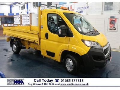 Used Peugeot Boxer 130 HP (95 kW) 2018 Yellow Van
