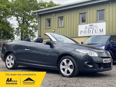 Usado Renault Mégane Cabriolet Dynamique 2011 Cinzento Cabrios