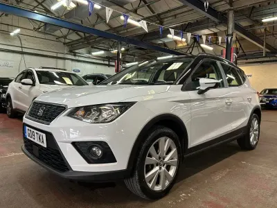 Used Seat Arona SE Technology 2019 White SUV