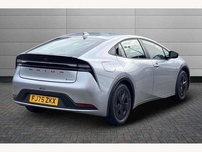 Used Toyota Prius Design 223 HP (164 kW) 2025 Silver Hatchback