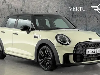 Used Mini Cooper Sport 136 HP (100 kW) 2022 Pepper white Hatchback