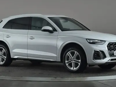 Używany Audi Q5 S-Line 299 KM (219 kW) 2021 Biały SUV