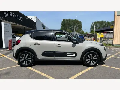 Begagnad Citroën C3 PureTech 2024 Grå Halvkombi