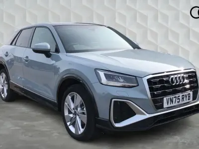 Używany Audi Q2 S-Line 2026 Szary SUV