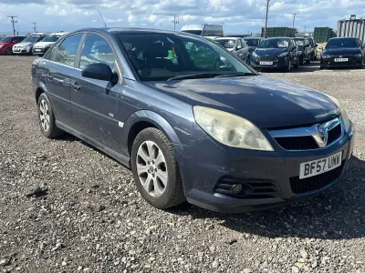 Used Vauxhall Vectra Design Edition 150 HP (110 kW) 2007 Blue Hatchback