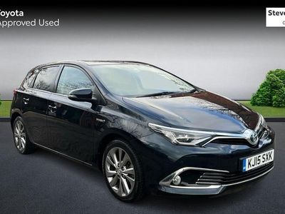 Used Toyota Auris Hybrid 136 HP (100 kW) 2016 Hatchback