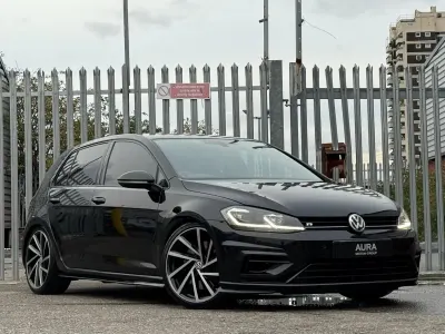 Begagnad VW Golf VII R 2017 Svart Halvkombi