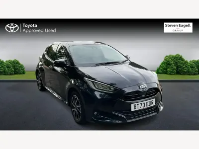 Used Toyota Yaris Design 114 HP (83 kW) 2023 Black Hatchback