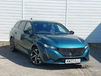 Używany Peugeot 308 Allure Premium 131 KM (96 kW) 2023 Niebieski Kombi