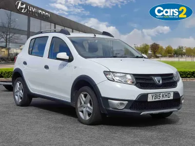 Used Dacia Sandero Ambiance 90 HP (66 kW) 2015 White Hatchback