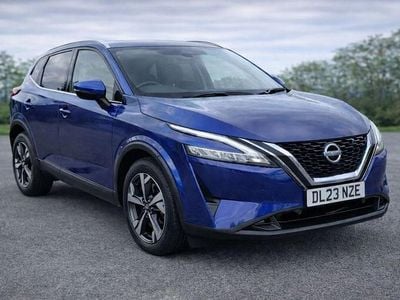 Używany Nissan Qashqai Acenta Premium 156 KM (114 kW) 2023 Niebieski SUV