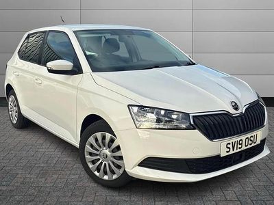 Used Skoda Fabia 58 HP (42 kW) 2019 Candy white Hatchback