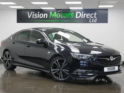 Second-hand Vauxhall Insignia SRi 170 CP (125 kW) 2018 Albastru Hatchback