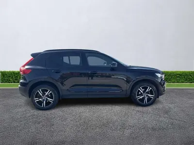 Used Volvo XC40 R-Design 2022 Black SUV