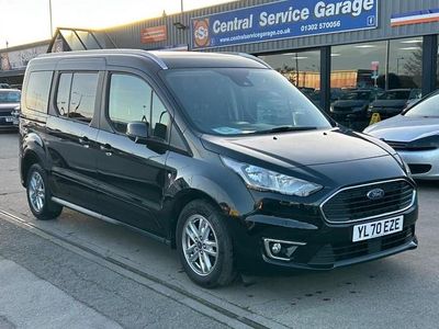 Used Ford Tourneo Titanium 120 HP (88 kW) 2021