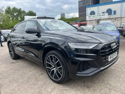 Used Audi Q8 Advanced 286 HP (210 kW) 2018 Black SUV
