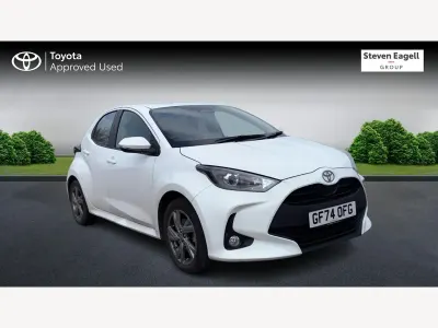 Used Toyota Yaris Hybrid 114 HP (83 kW) 2024 White Hatchback