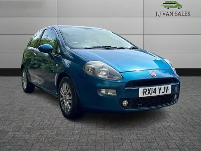 Used Fiat Punto Easy 69 HP (50 kW) 2014 Blue Hatchback
