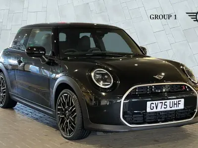Used Mini Cooper S Hatch 201 HP (147 kW) 2025 Black Hatchback