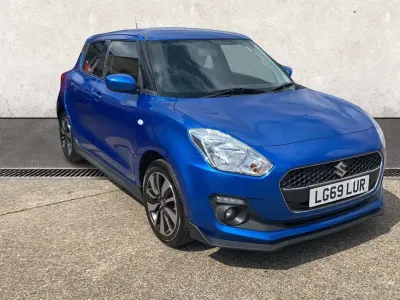 Używany Suzuki Swift 90 KM (66 kW) 2019 Niebieski Hatchback