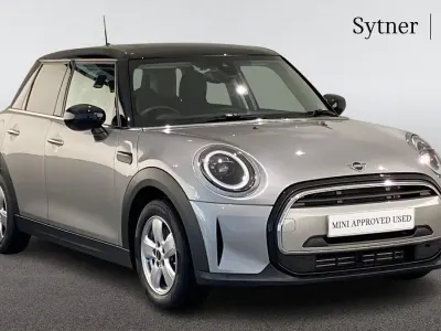 Used Mini Cooper Classic 134 HP (98 kW) 2023 Silver Hatchback