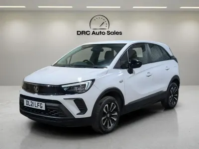 Used Vauxhall Crossland S 109 HP (80 kW) 2021 White SUV