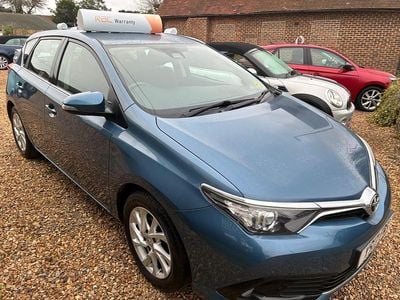 Blue Used 2017 Toyota Auris Hatchback | £8,500 (Good price)
