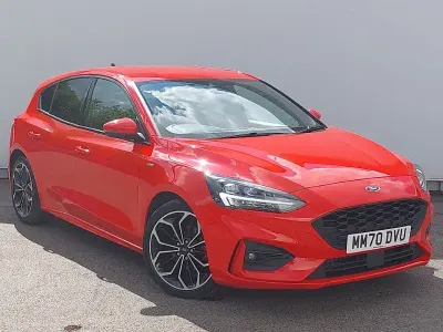 Used Ford Focus ST-Line X 125 HP (91 kW) 2020 Red Hatchback