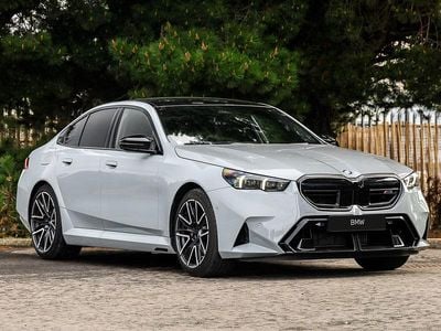 New BMW M5 Comfort Edition 727 HP (534 kW) 2026 Grey Sedan