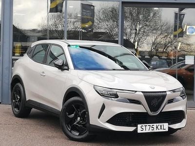 Used Alfa Romeo GT Junior 136 HP (100 kW) 2025 Beige Hatchback