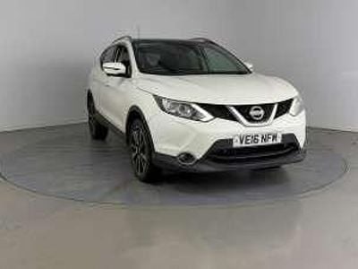 Used Nissan Qashqai Tekna 2016 Pure white SUV