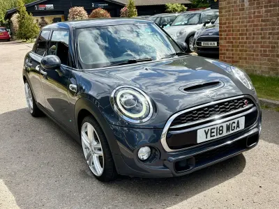 Używany Mini Cooper S Hatch 2018 Szary Hatchback